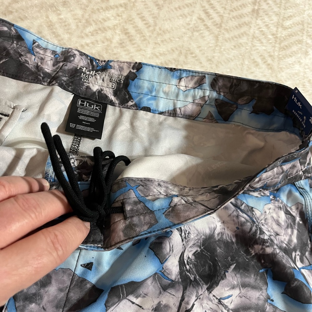 HUK fishing Gear Blue and Gray Patterned Shorts 38 - Picture 2 of 5